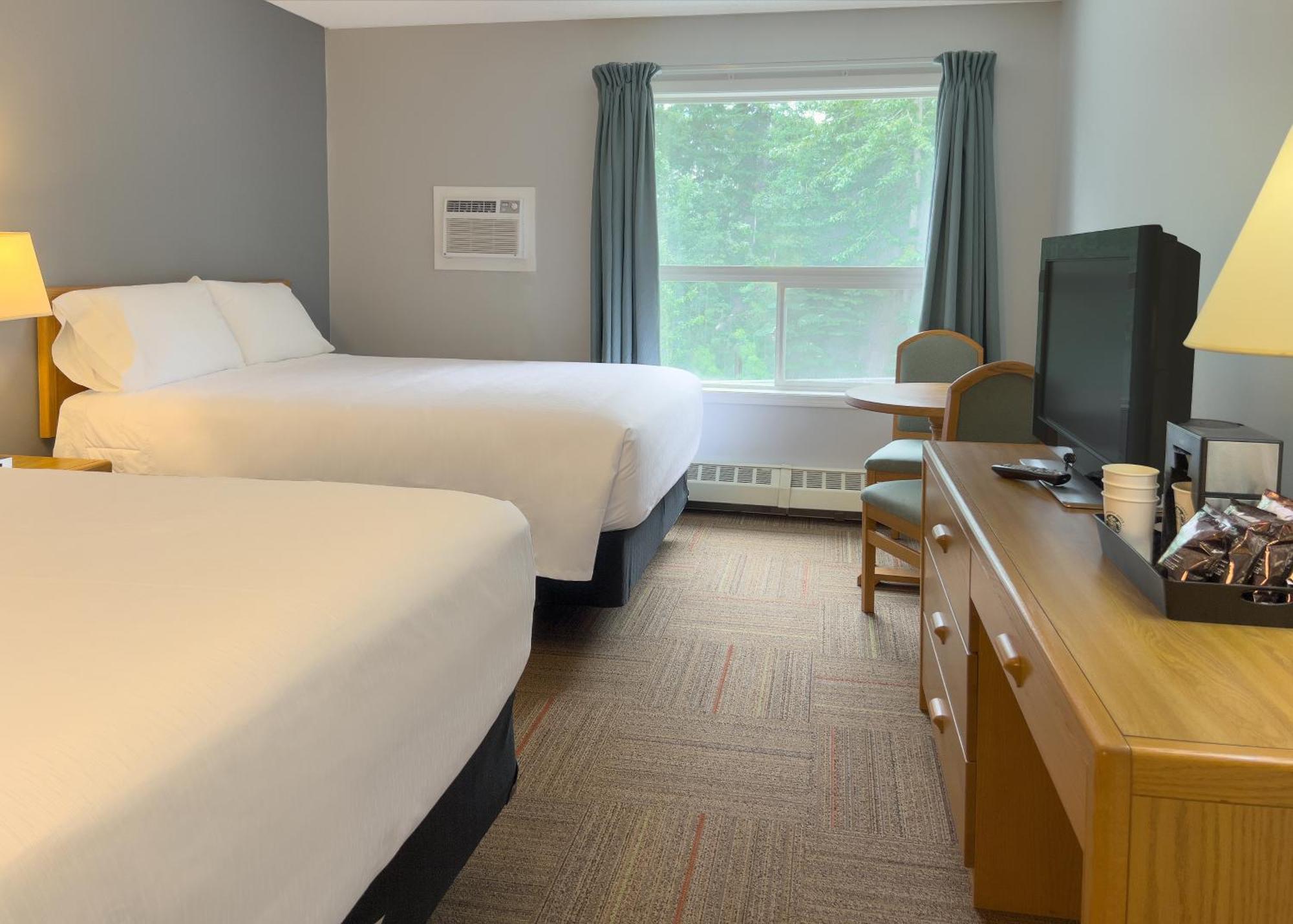 Econolodge Inn&Suites Hinton Esterno foto