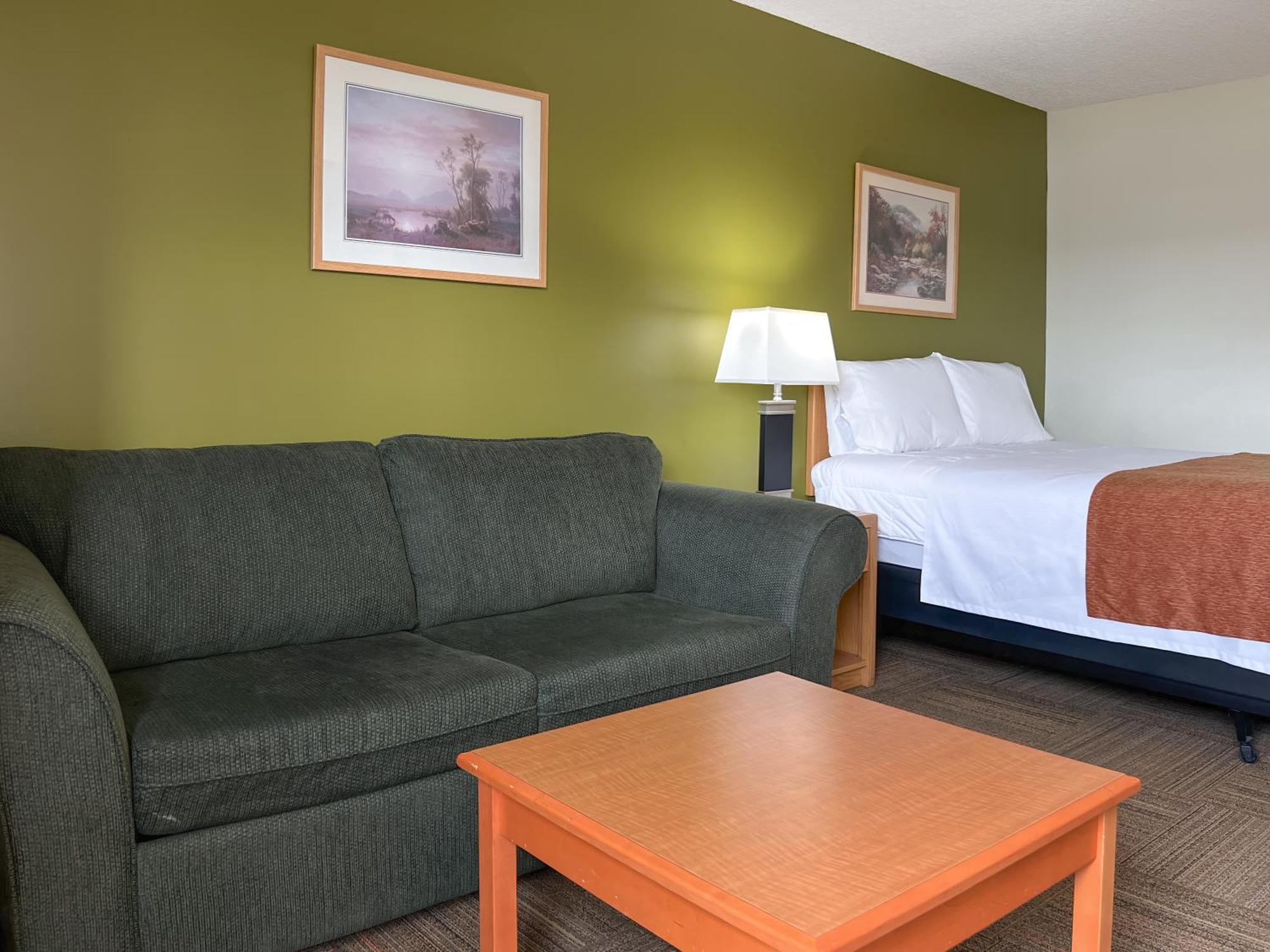 Econolodge Inn&Suites Hinton Esterno foto